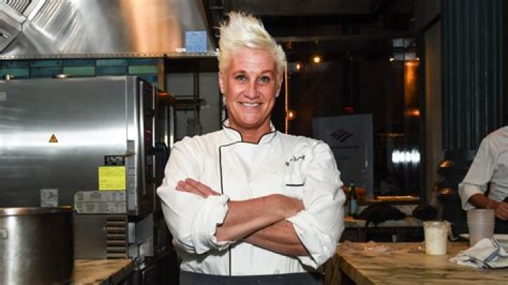 Is Anne Burrell An Iron Chef?