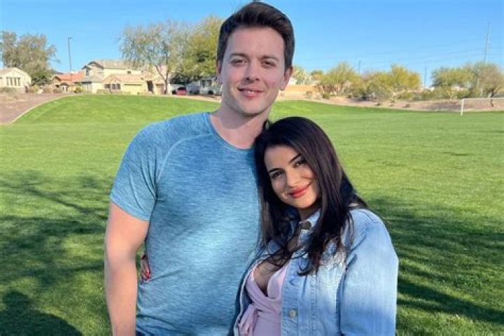 
Portable Set To Take His Pregnant Girlfriend, Keji, As Second Wife 